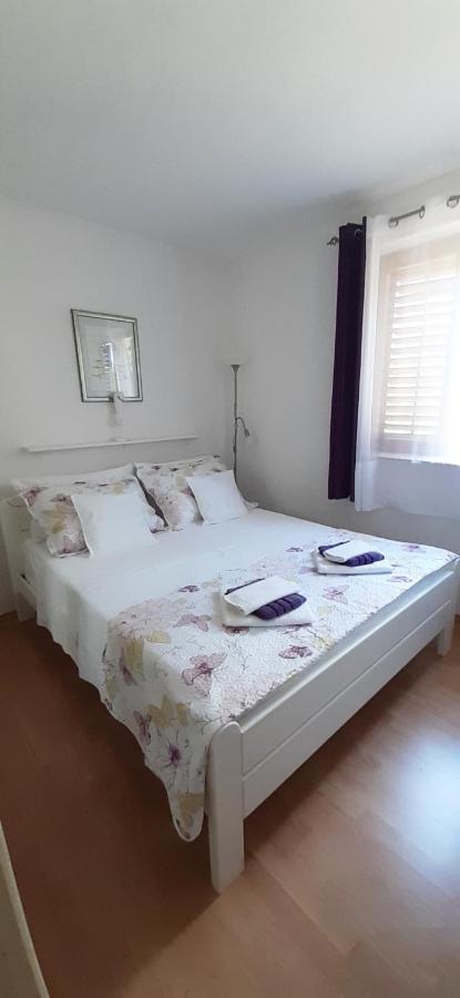 Peace And Quiet Apartment In Brela, Croatia 외부 사진
