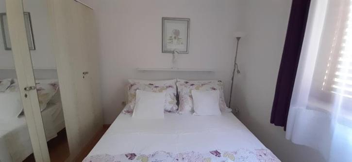 Peace And Quiet Apartment In Brela, Croatia 외부 사진